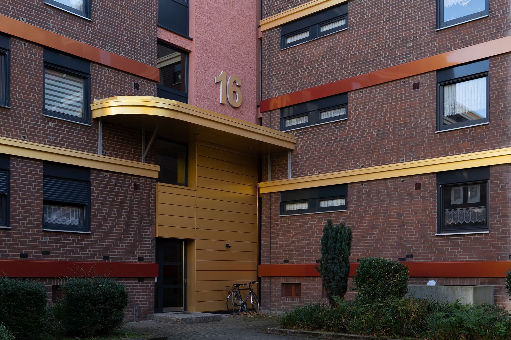 Am Bahnhof Tierpark Dortmund — Bild 3